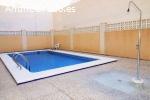 Apartamento con Piscina Comunitaria