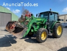 John Deere 5820