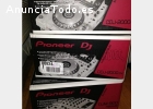 Pioneer CDJ-2000NXS2-W and DJM-900NXS2-W